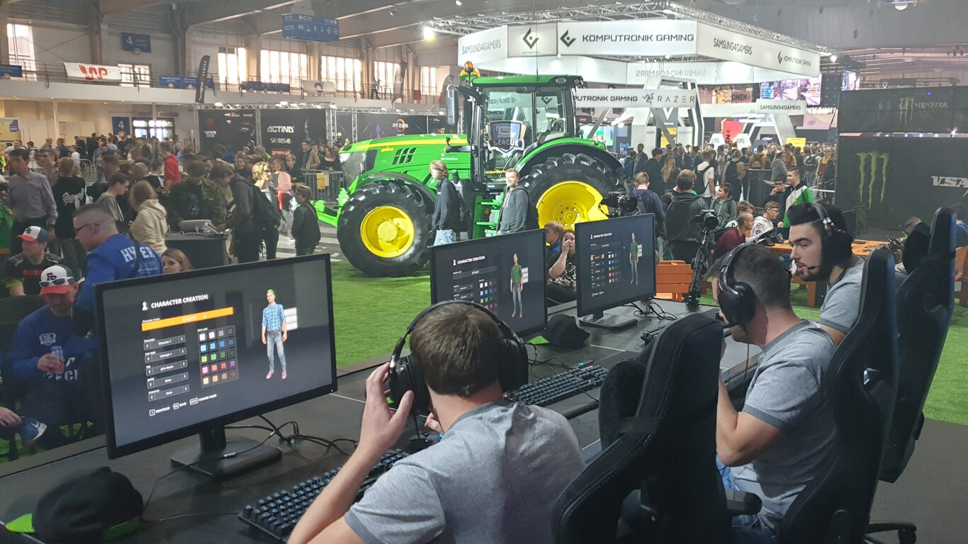 Höchste Konzentration im Trubel der Farming Simulator League Poznan.